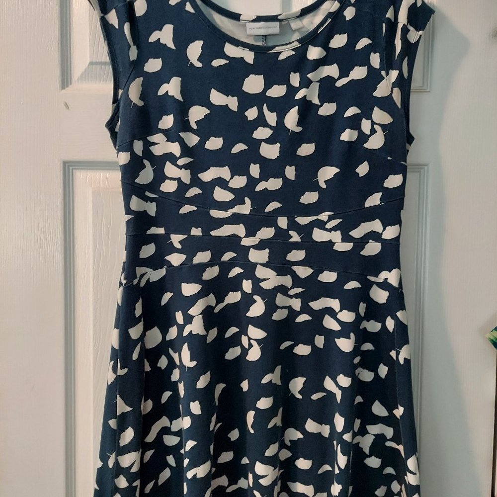 2 for $15 NY&C blue and white patterned mini dress